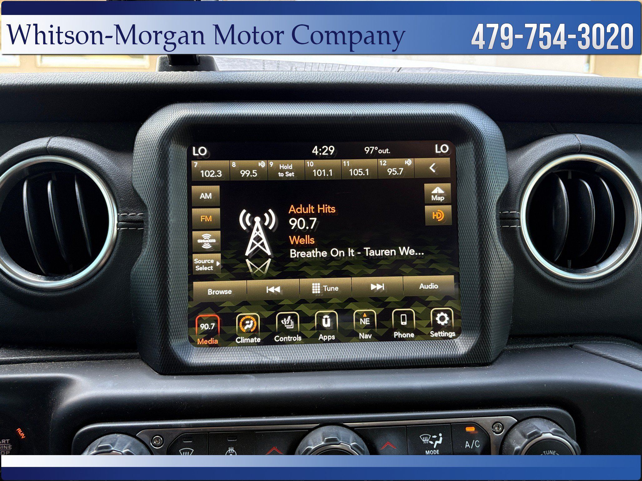 Used 2022 Jeep Wrangler Unlimited Sahara w/ LED Lighting Group AWD/4WD image 26