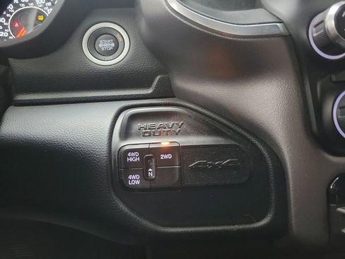 Used 2019 RAM 2500 Big Horn image 30