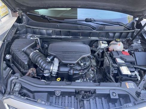 Used 2018 Cadillac XT5 FWD image 21