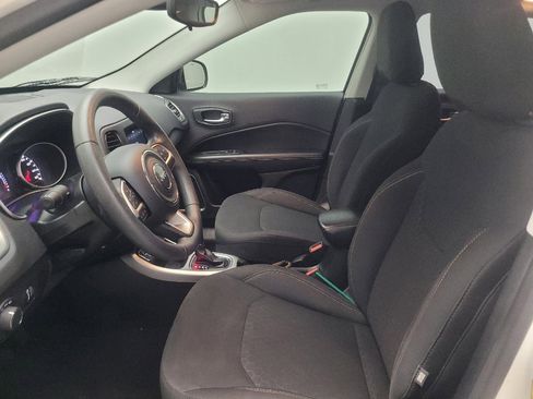 Used 2019 Jeep Compass Sport FWD image 17
