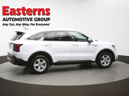 Used 2022 Kia Sorento LX FWD image 42