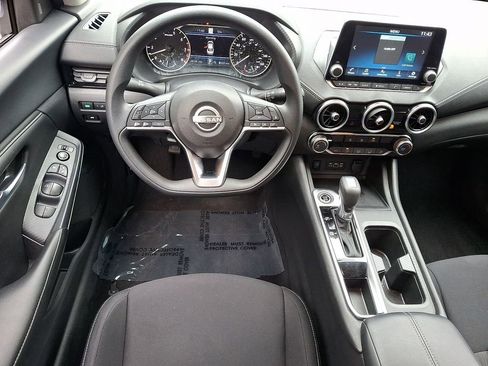 Used 2025 Nissan Sentra SV FWD image 11