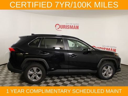 Used 2025 Toyota RAV4 XLE AWD/4WD image 8