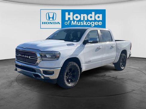 Used 2023 RAM 1500 Laramie AWD/4WD image 1