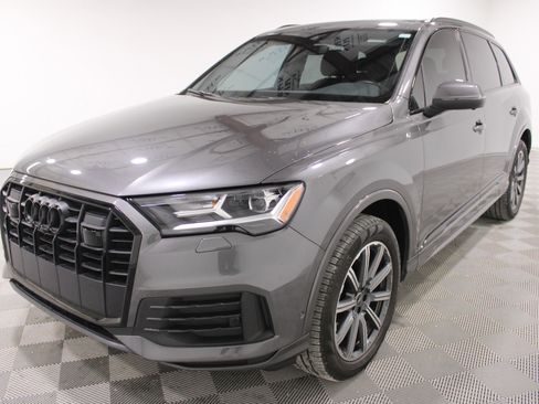 Used 2022 Audi Q7 Premium Plus image 35