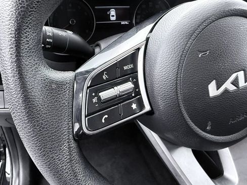 Used 2023 Kia Forte LXS FWD image 19