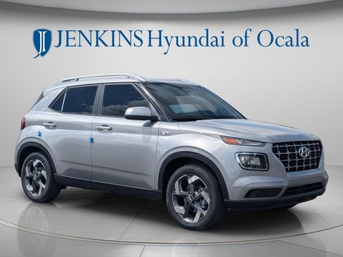 New 2026 Hyundai Venue SEL FWD image 1