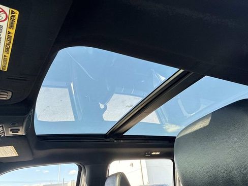 Used 2022 Ford F350 Lariat w/ Black Appearance Package image 25