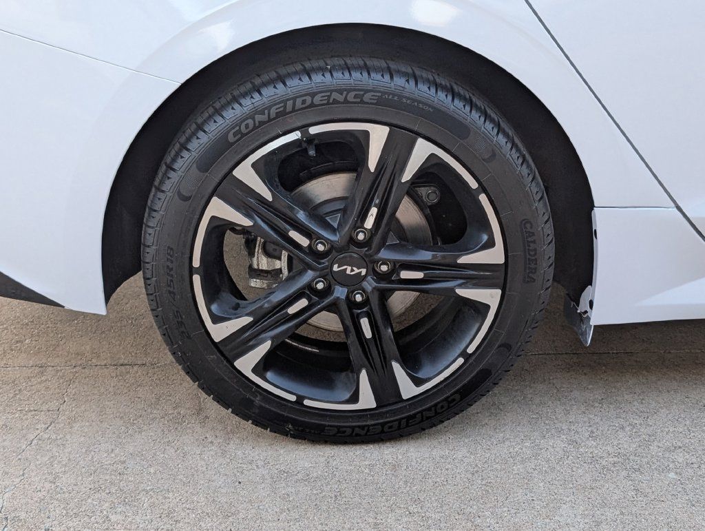 Used 2024 Kia K5 GT-Line w/ GT-Line Premium Package AWD/4WD image 3