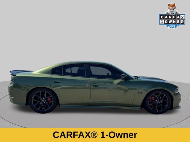 Used 2023 Dodge Charger R/T w/ Blacktop Package RWD image 2