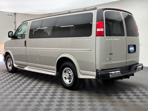 Used 2019 Chevrolet Express 2500 RWD image 13