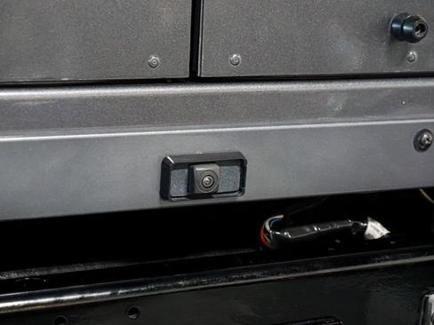 Used 2003 HUMMER H1 4-Door Wagon AWD/4WD image 66