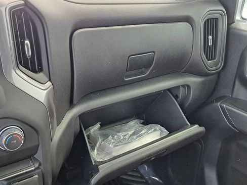 Used 2024 Chevrolet Silverado 1500 Custom image 17