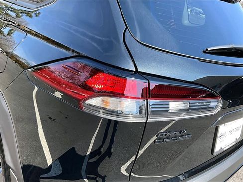 Certified 2026 Toyota Corolla Cross LE image 28