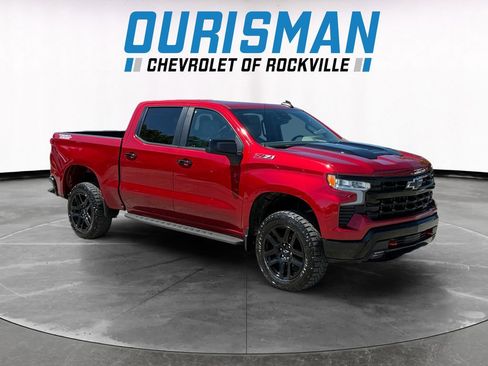 Used 2024 Chevrolet Silverado 1500 LT Trail Boss w/ Convenience Package II AWD/4WD image 1