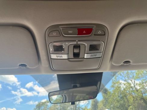 Used 2025 Kia Telluride S FWD image 6