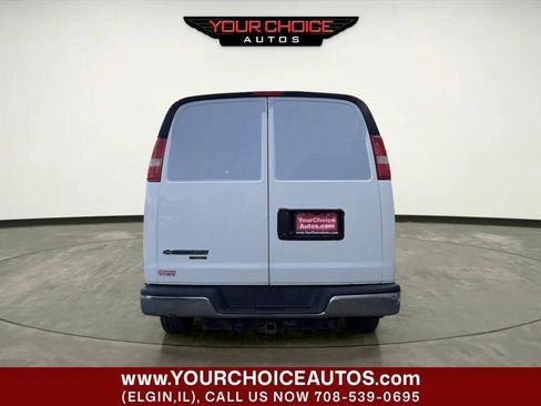 Used 2016 Chevrolet Express 3500 Extended RWD image 4