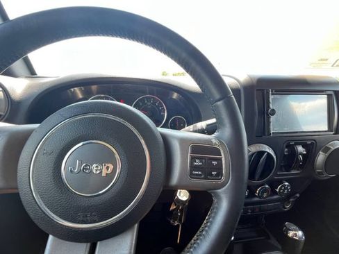 Used 2016 Jeep Wrangler Unlimited Sport AWD/4WD image 12