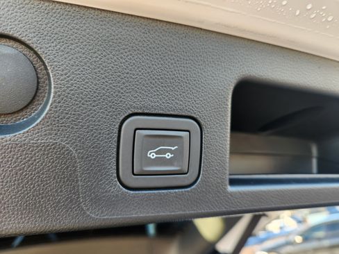 Used 2026 GMC Terrain AT4 w/ Technology Package II image 21