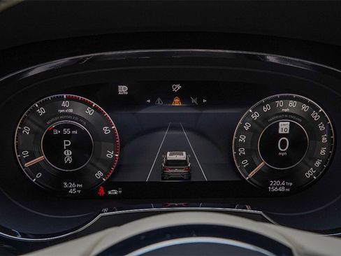 Certified 2024 Bentley Bentayga Extended Wheelbase image 26