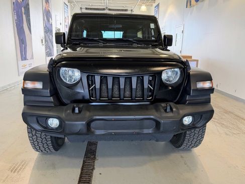 Used 2018 Jeep Wrangler Unlimited Sport S image 7