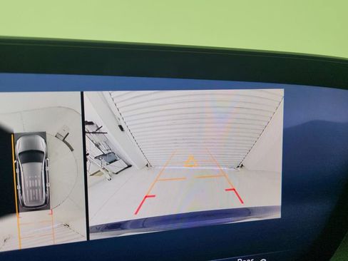 Certified 2025 Buick Enclave Preferred image 21