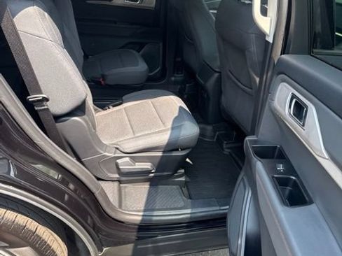 Used 2026 Ford Explorer Active AWD/4WD image 20