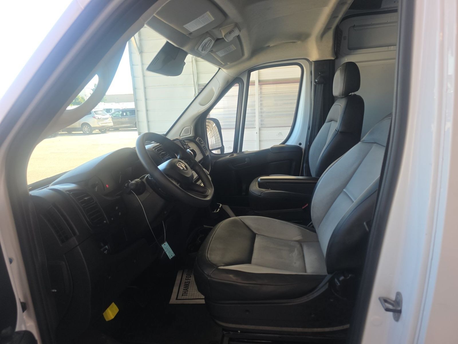Used 2025 RAM ProMaster 3500 w/ Convenience Group FWD image 6