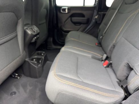 Used 2024 Jeep Wrangler Willys image 35