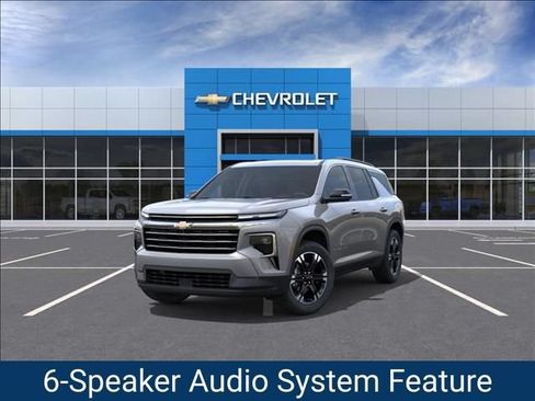 New 2027 Chevrolet Traverse LT w/ Sun and Wheel Package FWD image 9