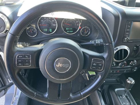 Certified 2018 Jeep Wrangler Sahara w/ Connectivity Group AWD/4WD image 16