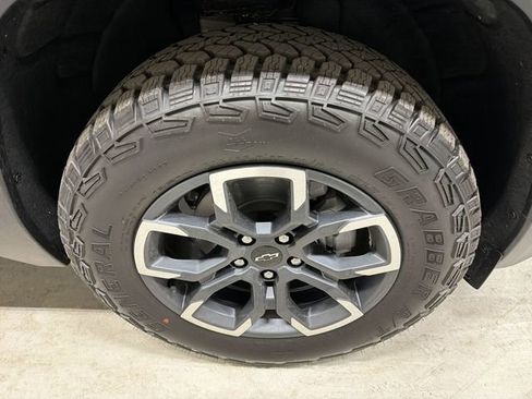 New 2026 Chevrolet Equinox ACTIV w/ Convenience Package III image 14