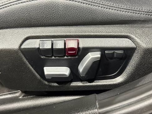 Used 2017 BMW 330i Sedan RWD image 20