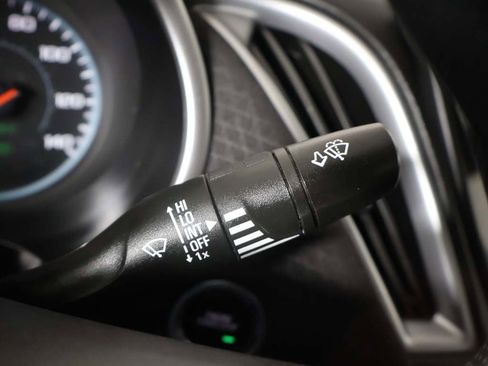 Used 2024 Chevrolet Malibu LT image 40