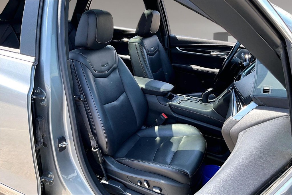 Used 2023 Cadillac XT5 Premium Luxury AWD/4WD image 7