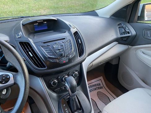 Used 2015 Ford Escape SE image 5
