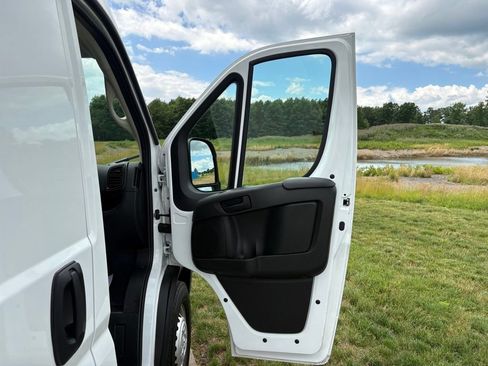 Used 2026 RAM ProMaster 2500 w/ Convenience Group FWD image 27