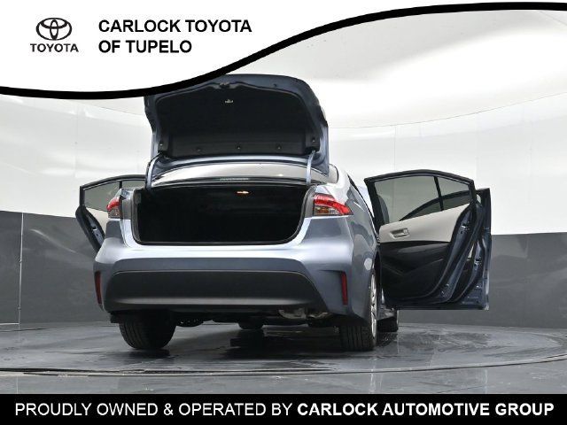 Used 2026 Toyota Corolla LE FWD image 59