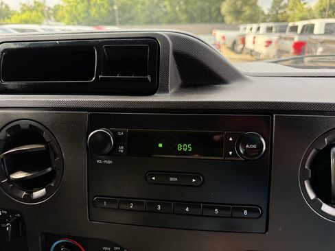 Used 2014 Ford E-150 and Econoline 150 RWD image 18