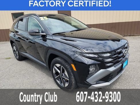 Certified 2025 Hyundai Tucson SEL AWD/4WD image 2