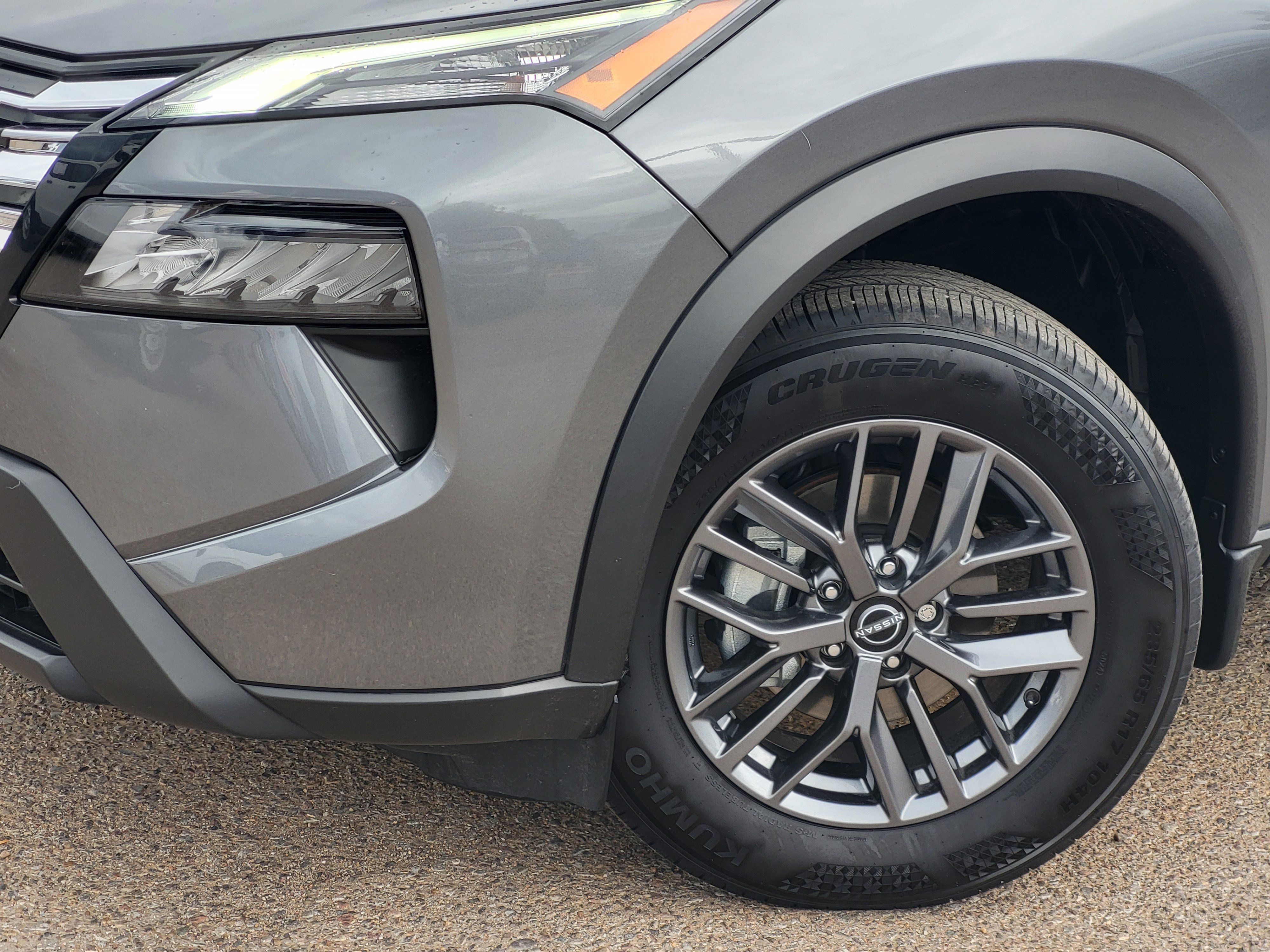 Certified 2025 Nissan Rogue S AWD/4WD image 9