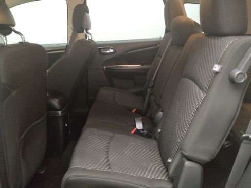 Used 2020 Dodge Journey SE w/ Blacktop Package image 18