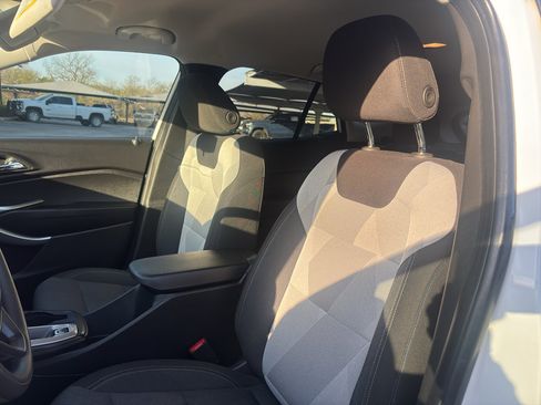 Certified 2024 Chevrolet Trax LS w/ LS Convenience Package image 24