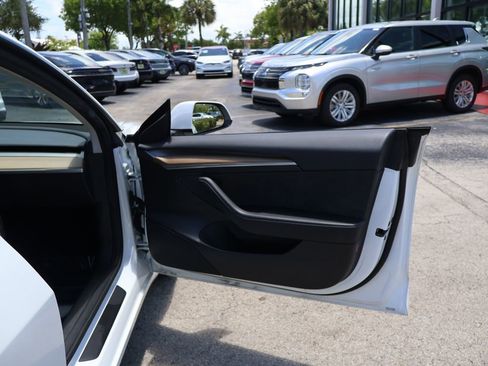 Used 2023 Tesla Model 3 Standard Range RWD image 26
