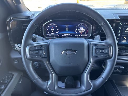 Used 2024 Chevrolet Silverado 1500 ZR2 image 17