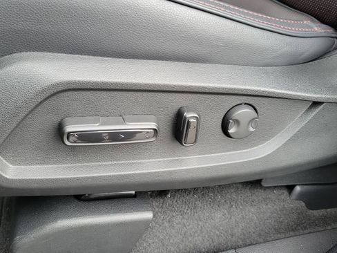 Certified 2025 Honda Pilot Black Edition image 20