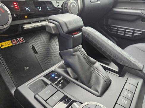 Used 2025 Toyota 4Runner TRD Off-Road Premium image 12