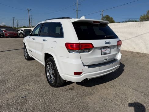 Used 2020 Jeep Grand Cherokee Overland image 4