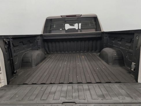 Used 2019 GMC Sierra 1500 SLT w/ SLT Convenience Package AWD/4WD image 15