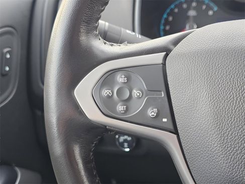 Used 2020 Chevrolet Colorado LT w/ Colorado RST Special Edition image 19